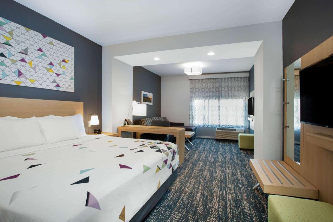 La Quinta Inn & Suites By Wyndham Manassas, Va- Dulles Airport エクステリア 写真